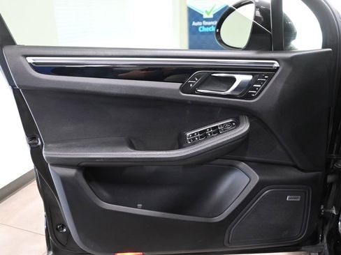 Used 2018 Porsche Macan S image 7