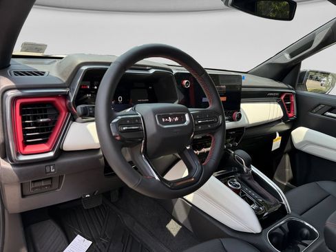 New 2026 GMC Canyon AT4X w/ LPO, Black Badging Package AWD/4WD image 12