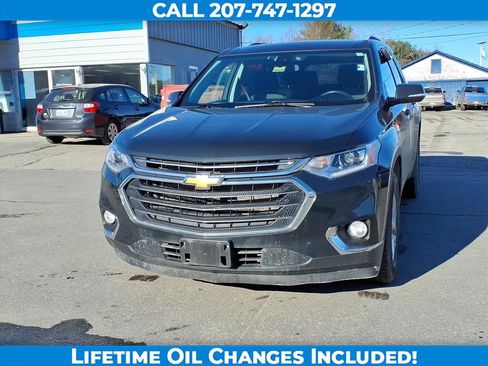 Used 2020 Chevrolet Traverse LT w/ Driver Confidence II Package image 2