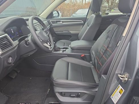 Used 2023 Volkswagen Atlas SE image 10
