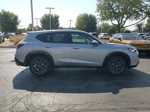 Used 2025 Acura ADX A-Spec image 3