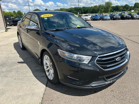 Used 2015 Ford Taurus Limited w/ Equipment Group 301A FWD image 3