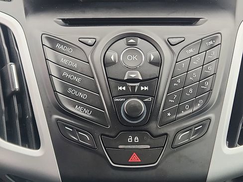 Used 2014 Ford Focus SE image 16