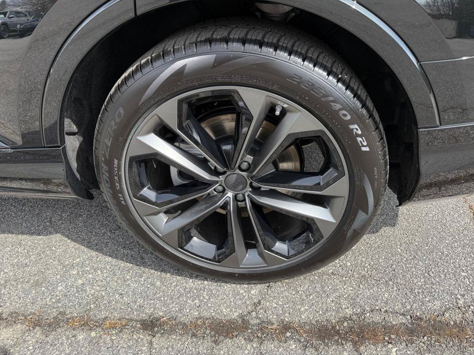 New 2026 Audi Q7 3.0T Premium Plus AWD/4WD image 22