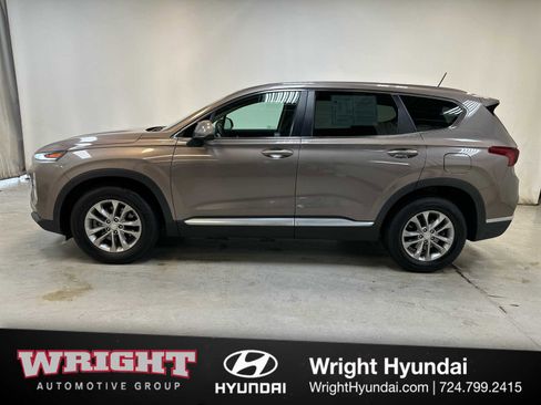 Used 2019 Hyundai Santa Fe SE image 7