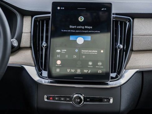 New 2026 Volvo XC90 T8 Plus w/ Protection Package Premier image 21