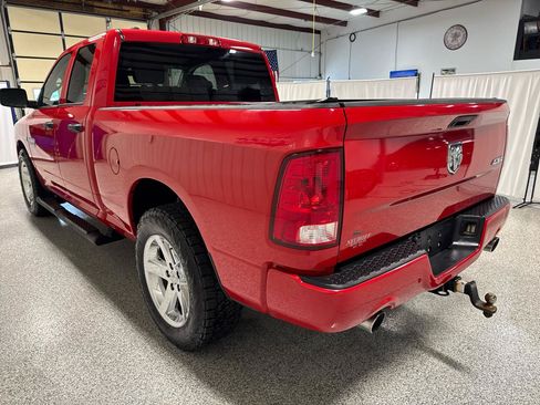Used 2017 RAM 1500 Express w/ Express Value Package AWD/4WD image 6