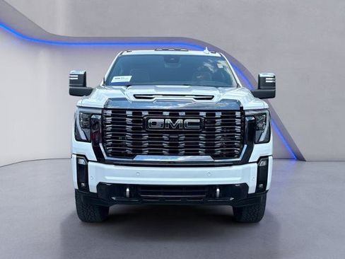 Used 2024 GMC Sierra 2500 Denali Ultimate w/ Max Trailering Package AWD/4WD image 8