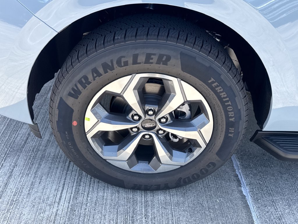 New 2027 Ford Expedition Max Active RWD image 11