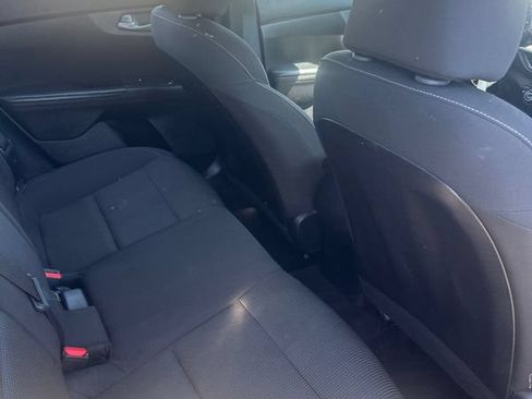 Used 2019 Kia Forte LXS FWD image 10