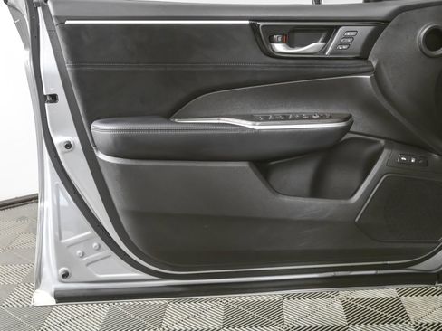 Used 2018 Honda Clarity Touring image 34