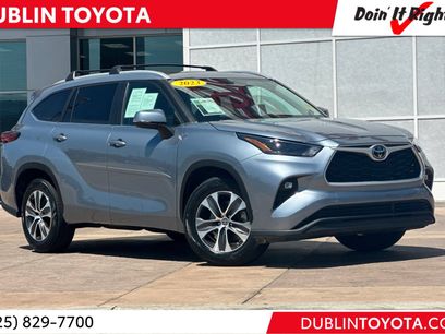 Used 2023 Toyota Highlander XLE
