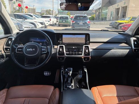 Used 2022 Kia Sorento SX Prestige w/ Rust Color Package AWD/4WD image 28