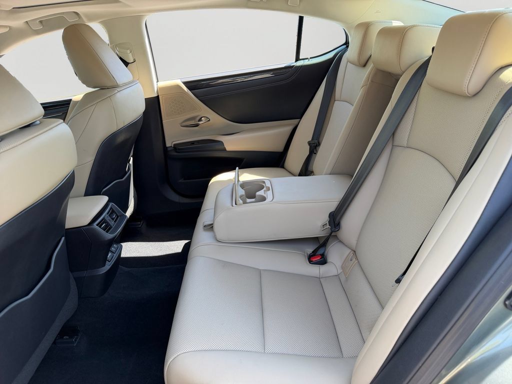 Used 2020 Lexus ES 350 w/ Accessory Package 2 FWD image 10