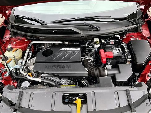 Used 2023 Nissan Rogue S image 29