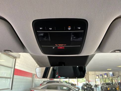 Used 2026 Hyundai Palisade SEL FWD image 21