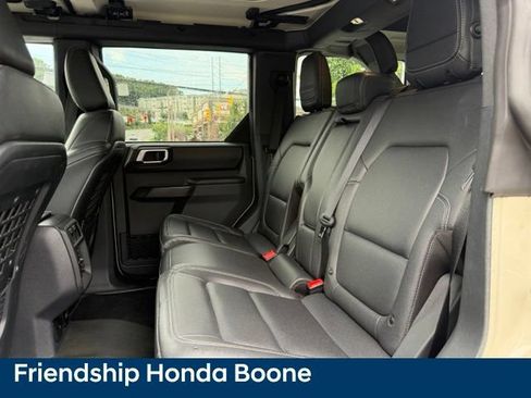 Used 2025 Ford Bronco Badlands AWD/4WD image 36
