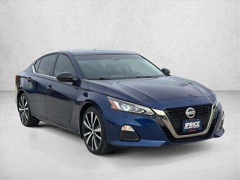 Used 2022 Nissan Altima 2.5 SR image 3