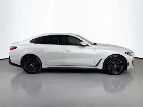 New 2026 BMW i4 eDrive40 w/ Premium Package RWD image 5