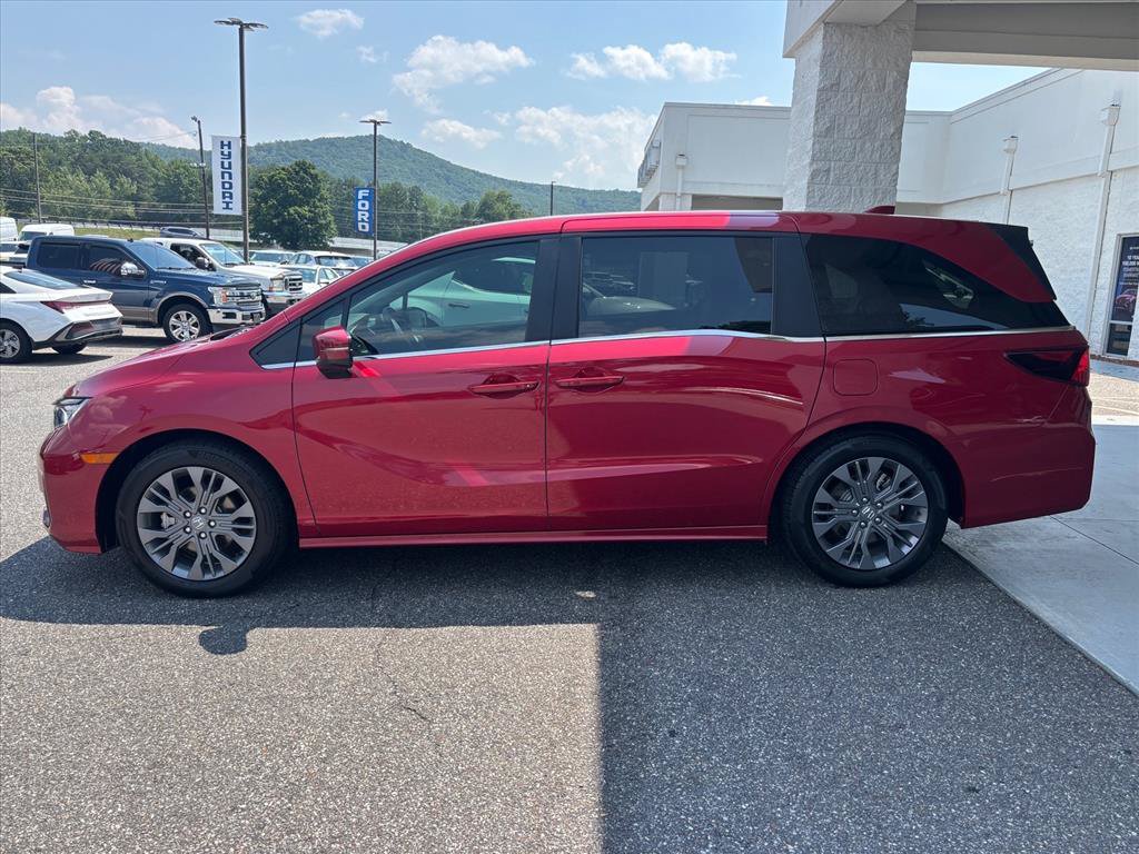 Used 2025 Honda Odyssey Touring image 24