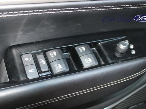 Used 2022 Jeep Wagoneer Series III w/ Convenience Group I AWD/4WD image 22