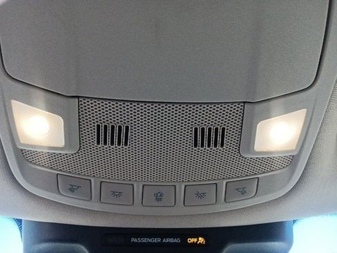 Used 2023 Ford Expedition Max XLT image 25