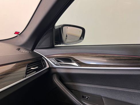 Certified 2023 BMW 530i w/ M Sport Package image 28