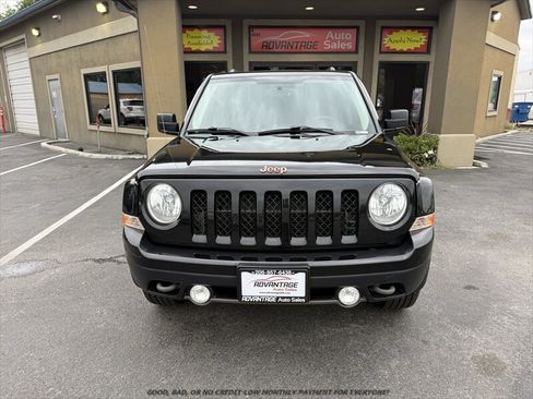 Used 2016 Jeep Patriot 75th Anniversary w/ Power Value Group AWD/4WD image 2