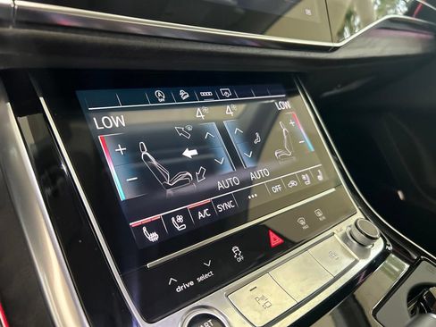 Used 2025 Audi Q7 3.0T Premium Plus w/ Premium Plus Package AWD/4WD image 13