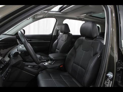 Used 2023 Kia Telluride SX AWD/4WD image 5