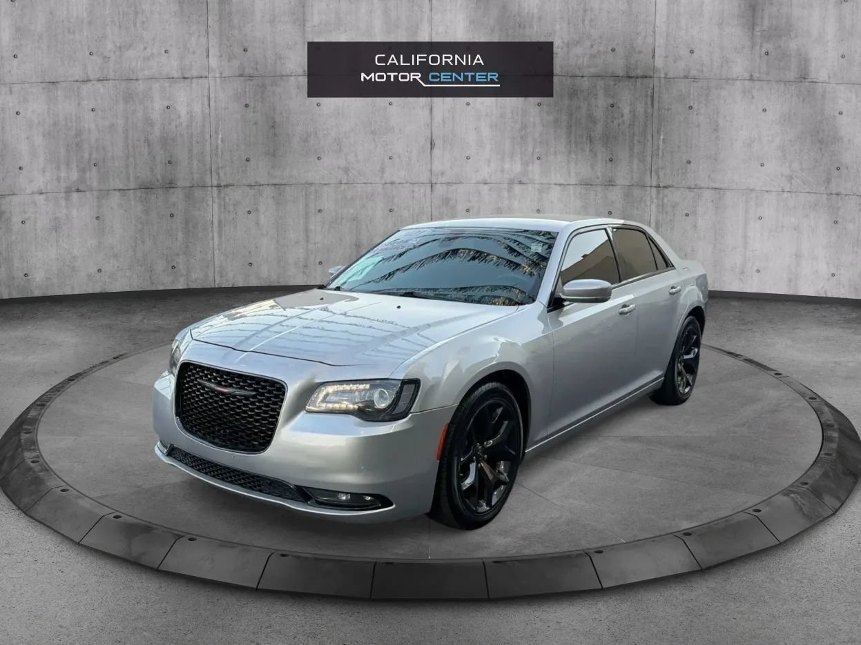 Used 2021 Chrysler 300 S RWD image 3