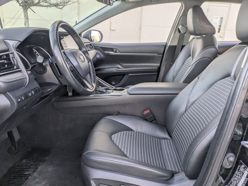 Used 2024 Toyota Camry SE image 25