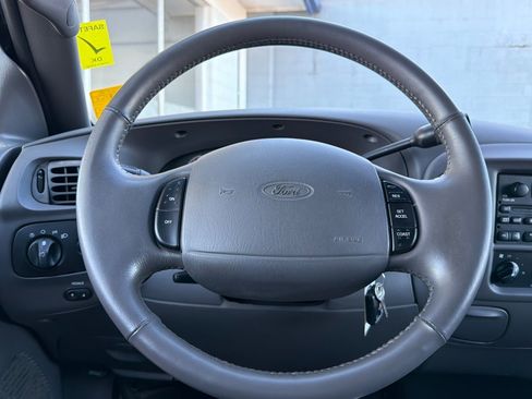 Used 2002 Ford F150 XLT RWD image 17