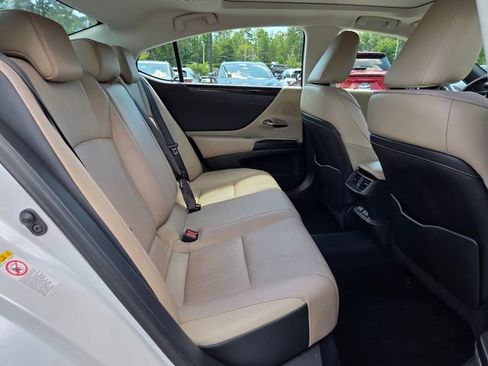 Used 2019 Lexus ES 350 w/ Accessory Package FWD image 20