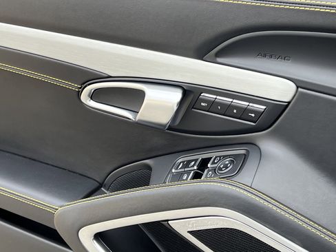 Certified 2019 Porsche 911 Turbo S image 30