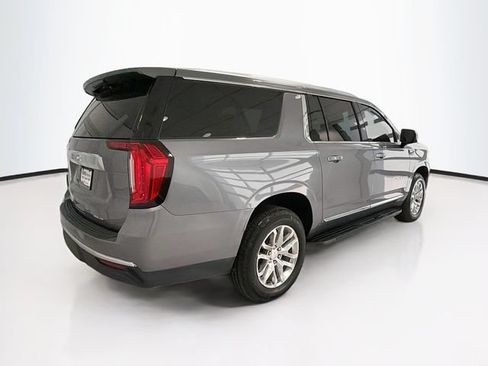 Used 2022 GMC Yukon XL SLT w/ SLT Luxury Package AWD/4WD image 7