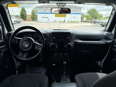 Used 2016 Jeep Wrangler Unlimited Sport w/ Connectivity Group image 16