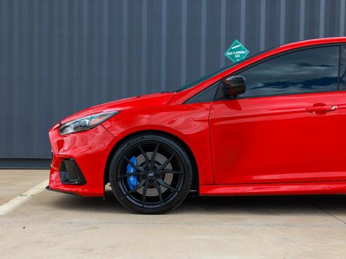 Used 2018 Ford Focus RS image 25