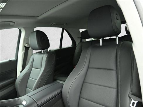 Certified 2026 Mercedes-Benz GLE 350 4MATIC image 9