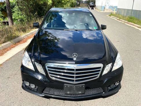 Used 2010 Mercedes-Benz E 350 4MATIC Sedan image 7