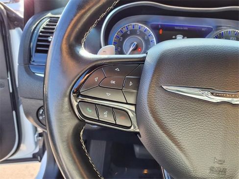 Used 2022 Chrysler 300 S image 17
