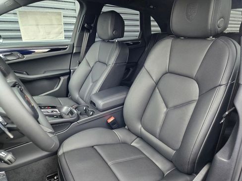 Used 2026 Porsche Macan S image 5