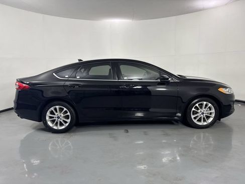 Used 2020 Ford Fusion SE FWD image 34