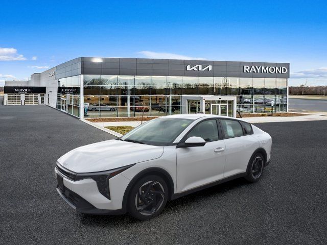 Certified 2025 Kia K4 EX FWD image 8