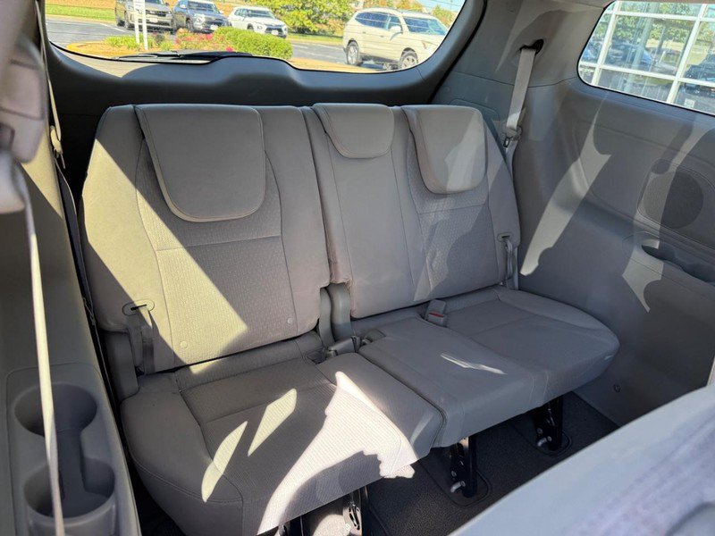 Used 2016 Kia Sedona L FWD image 10
