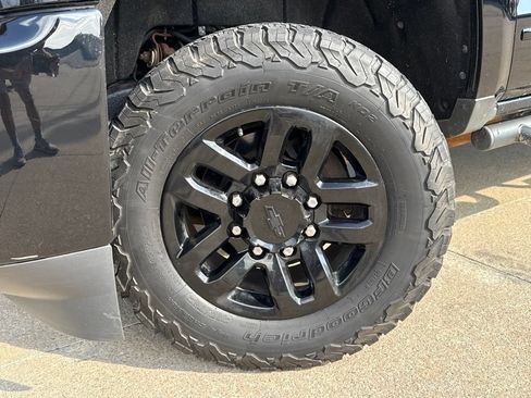Used 2016 Chevrolet Silverado 2500 LT w/ Midnight Edition AWD/4WD image 48