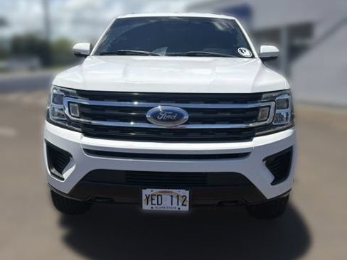 Used 2019 Ford Expedition XLT w/ Equipment Group 201A AWD/4WD image 2