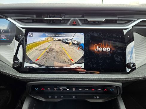 New 2026 Jeep Cherokee Laredo image 22