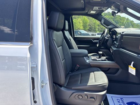 New 2026 Chevrolet Silverado 1500 High Country AWD/4WD image 27