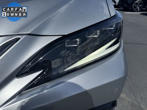 Used 2023 Lexus ES 300h F Sport FWD image 8
